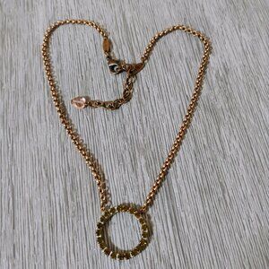Sabika Jewelry Circle Necklace Swarovski Crystals Green